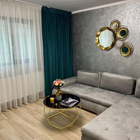 Central Apartament 2 Iasi Exterior photo